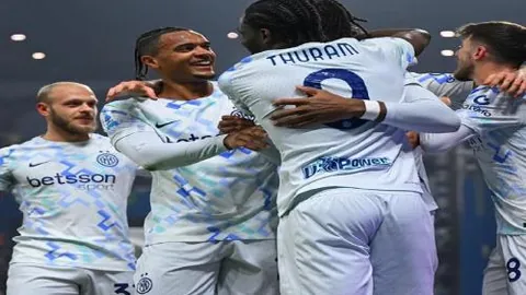 奥尼尔辉煌期：詹姆斯坐镇，库里未入选前三球星！